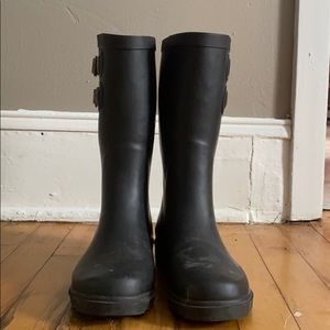 Rain boots